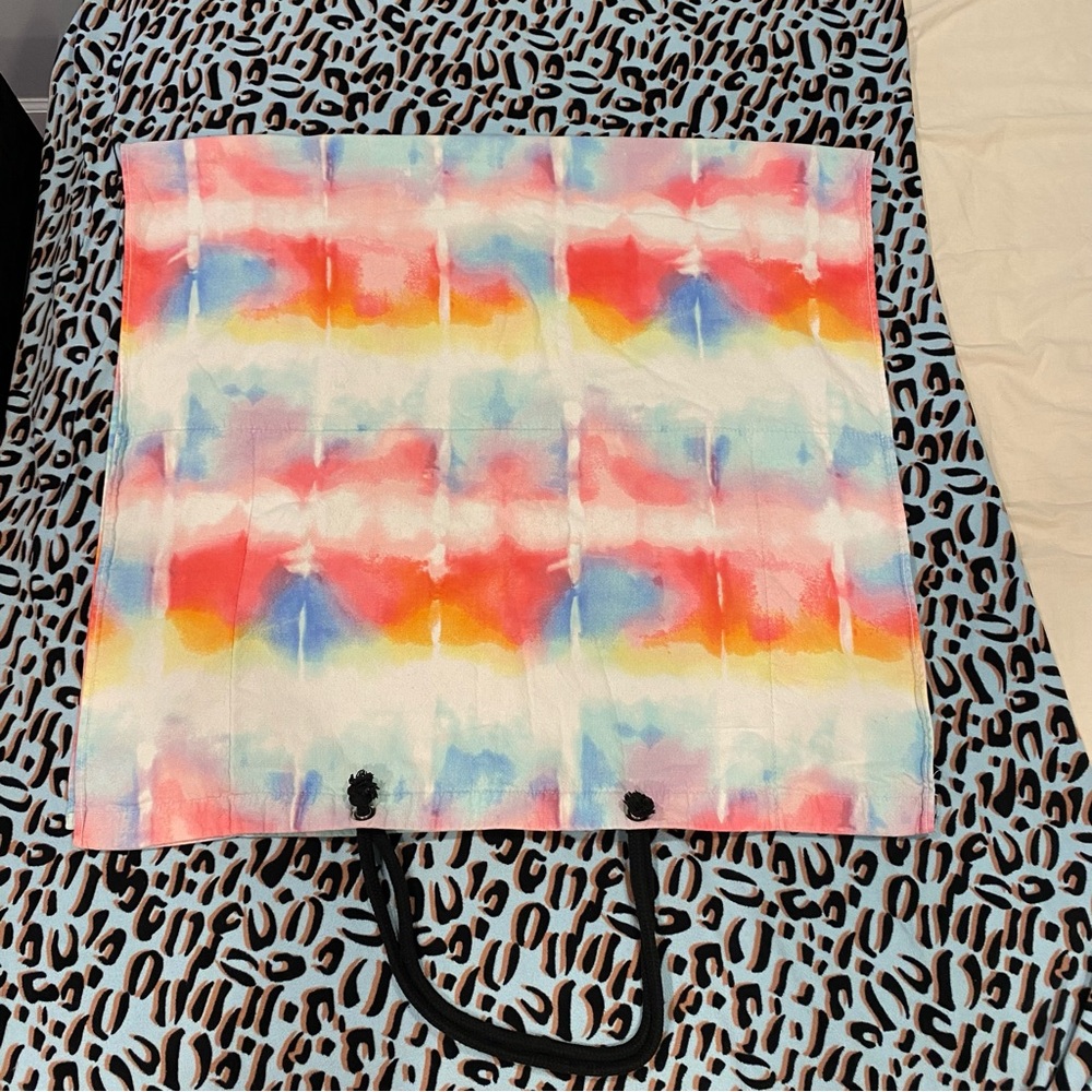 Victoria’s Secret PINK Packable Towel Tote - Picture 4 of 9